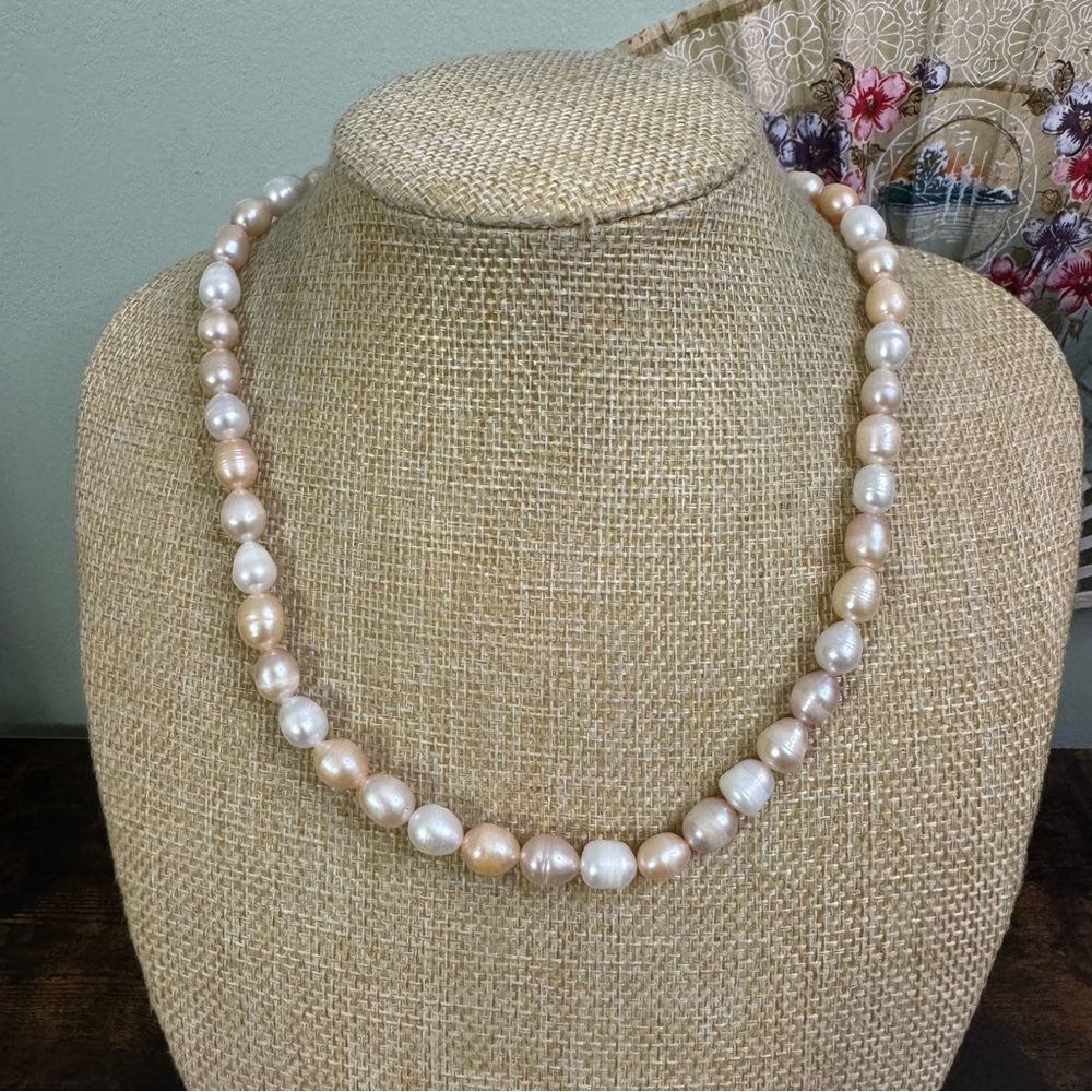 Freshwater Pearl Necklace Signed 925 FAS Peach
Cream Romantic 18 Inch